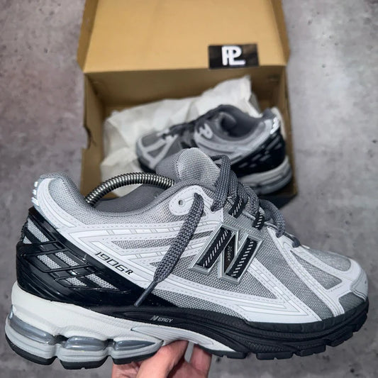 NEW BALANCE TRAINERS